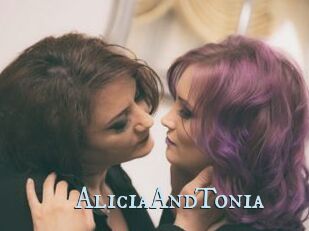 AliciaAndTonia