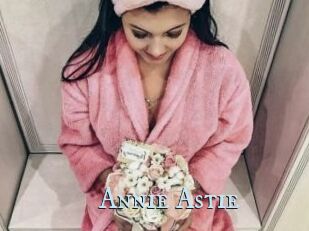 Annie_Astie