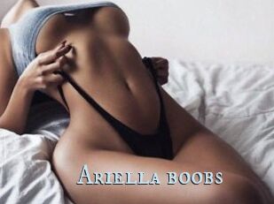 Ariella_boobs