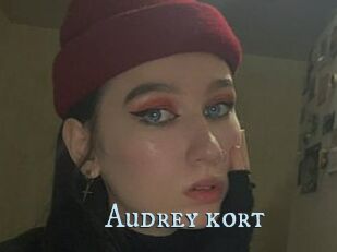 Audrey_kort