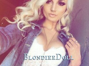 BlondieeDoll