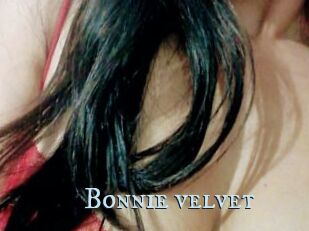 Bonnie_velvet
