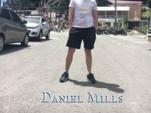 Daniel_Mills