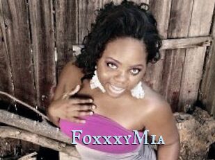 FoxxxyMia