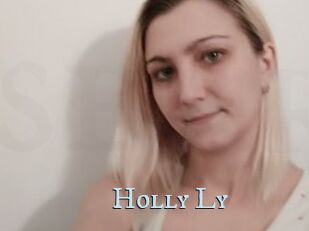 Holly_Ly