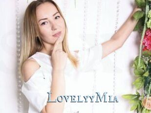 LovelyyMia