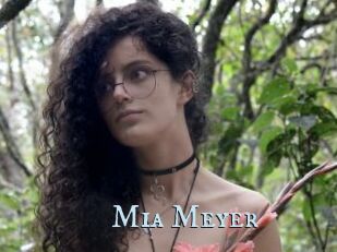 Mia_Meyer