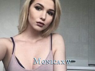 Monicaxw