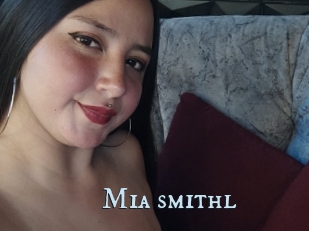 Mia_smithl