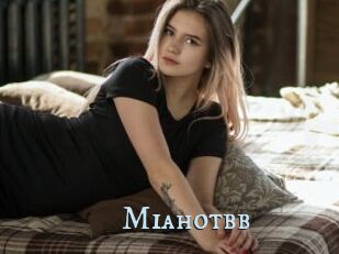 Miahotbb