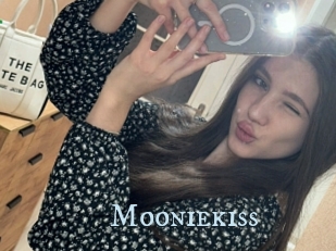 Mooniekiss