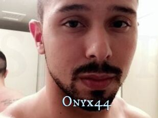 Onyx44