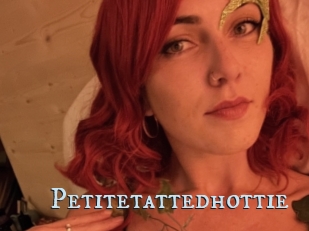 Petitetattedhottie