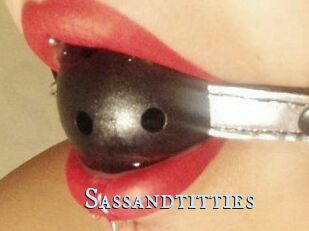 Sassandtitties