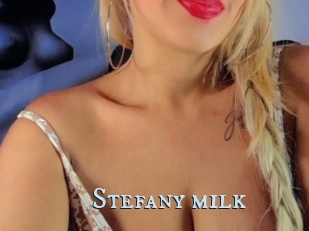 Stefany_milk